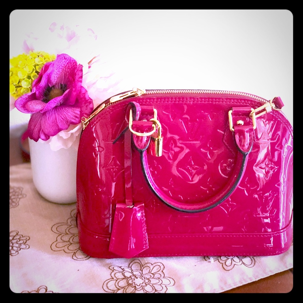 Sold Authentic Louis Vuitton, alma B.B. pink - Picture 1 of 5